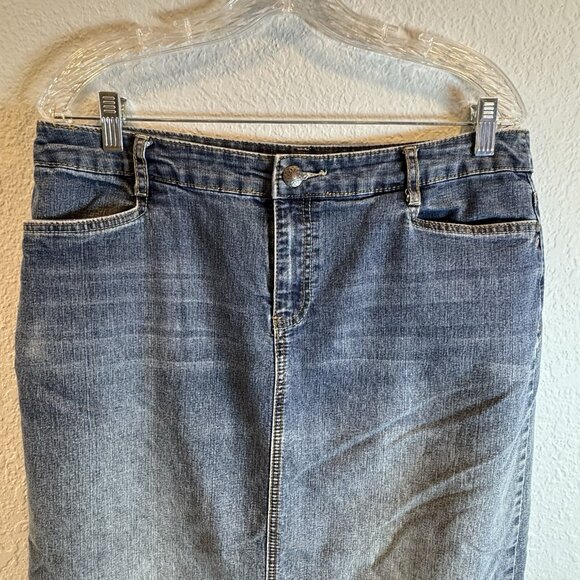 Women's 12 Christopher & Banks Long Denim Skirt Back Slit Cotton Blend - Picture 2 of 12